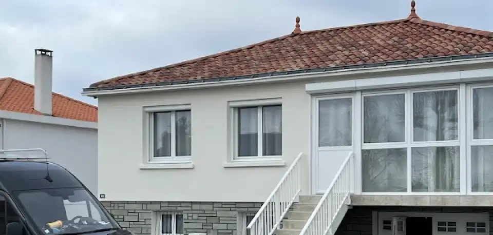 Façade d'une maison après la rénovation de Abbs Habitat